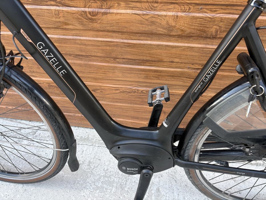 Rower Elektryczny Gazelle Orange C8 Comfort Bosch 400Wh kluczyki ładowarka