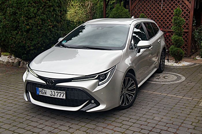Toyota Corolla z niemiec po opłątach-- NISKI PRZEBIEG-64 tyś--zadbana--SUPER STAN