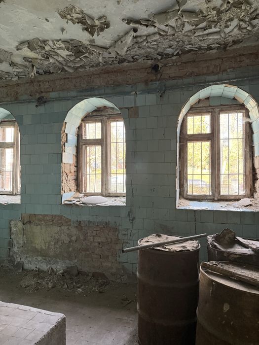 Комерційне приміщення(колишня баня) м.Мостиська , центральна частина