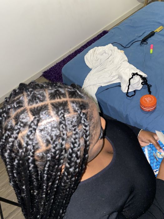 Faço tranças ao domicilio por apenas 25€