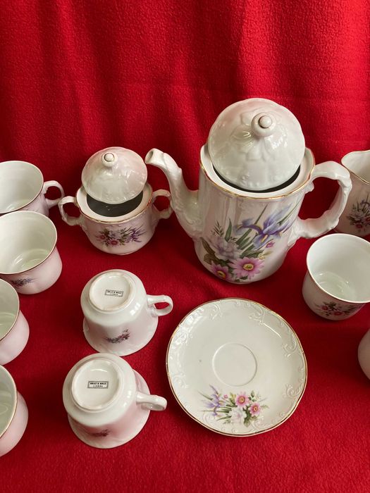 Complete tea set428623011429765124