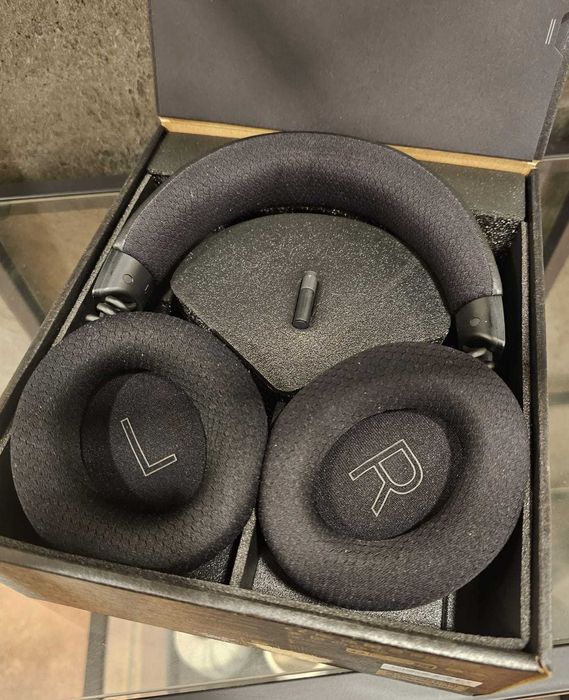 Razer Kraken V4 Wireless RGB – Como Novos