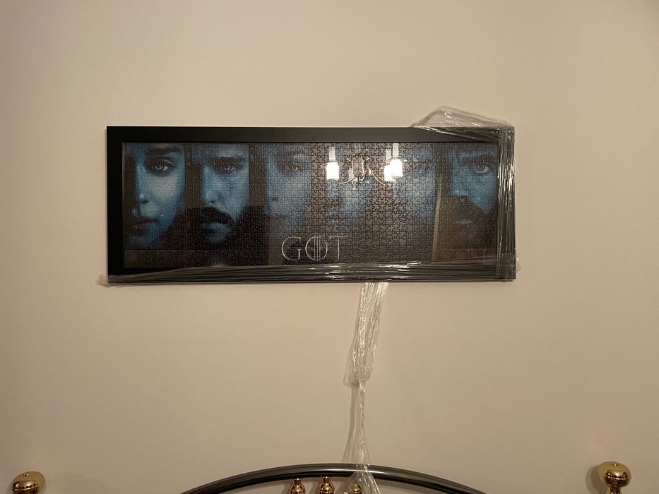 Puzzle montado e emoldurado de GOT