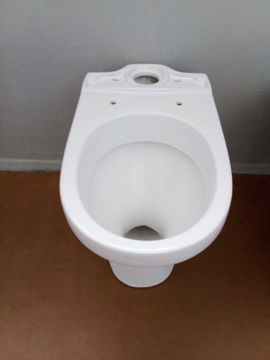 Продам будівельний унітаз 3 шт, піддон для душа, козел будівельний