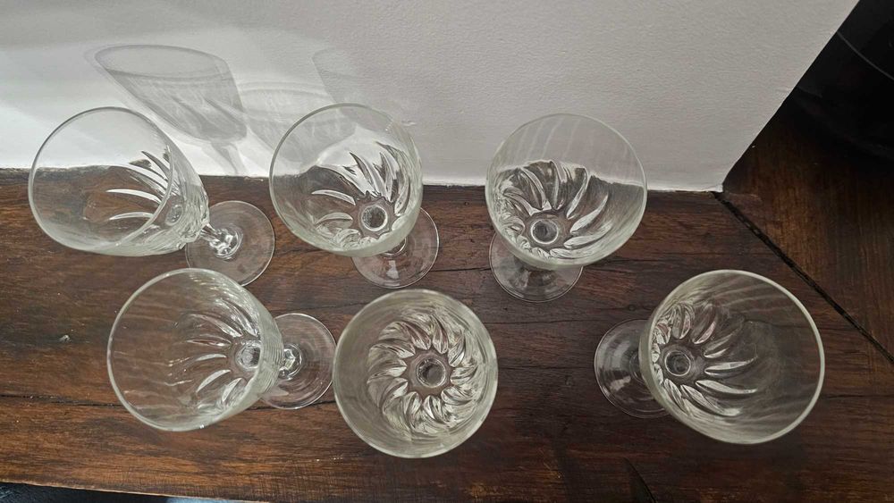 Conjunto 6 copos com pé