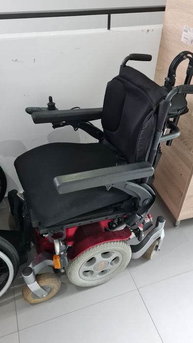 Wózek inwalidzki elektryczny