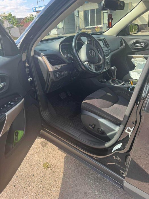 Jeep Cherokee 2017 гбо