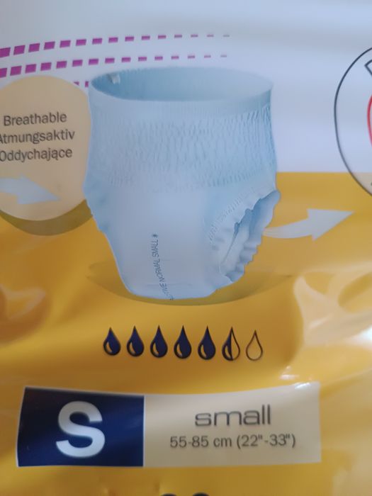 Sprzedam pieluchomajtki,, S,,