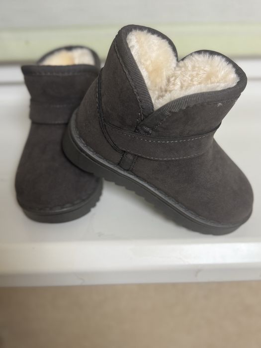 Детские теплые угги