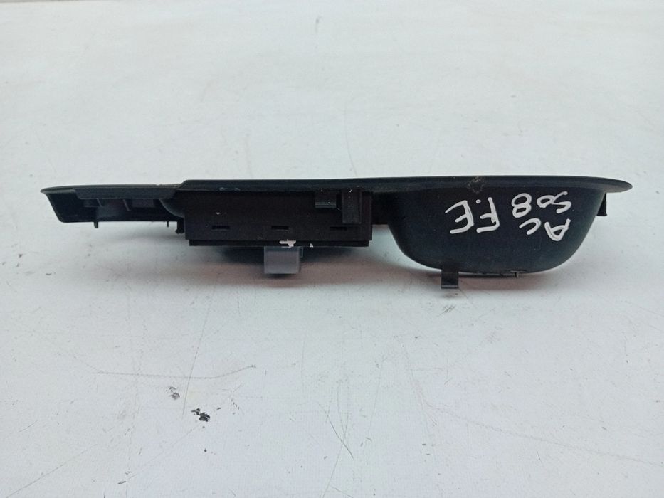 Comando / botão / interruptor vidros frente esquerdo VOLKSWAGEN Passat