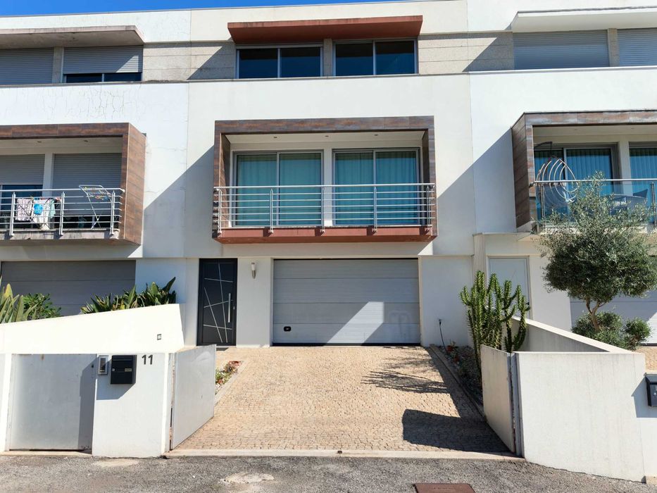 Moradia T3 em Infias, €320.000
