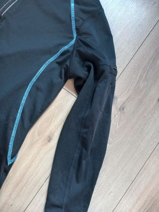 Sprzedam damski dres rozmiar M.