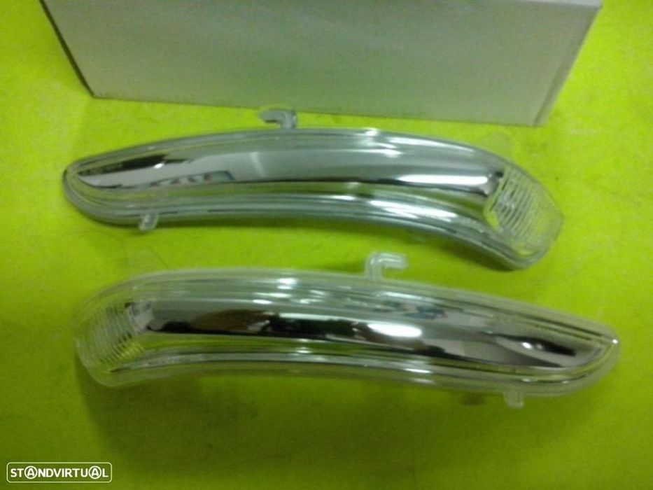 Farolins pisca espelhos Peugeot 208 e 2008 NOVOS