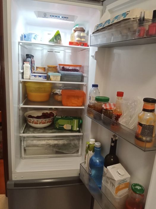 Frigorifico pouco uso para desocupar