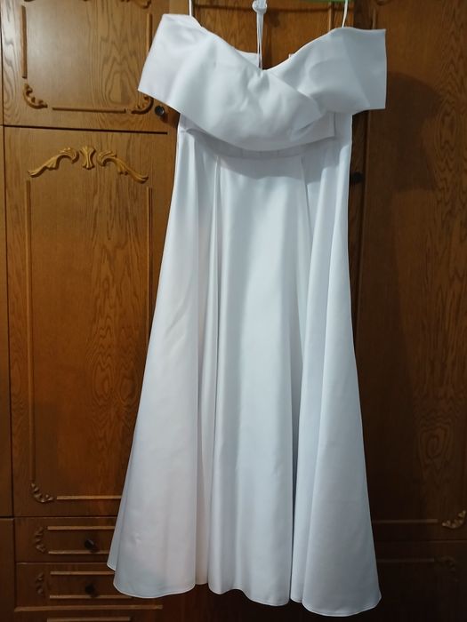 Сукня весільна біла