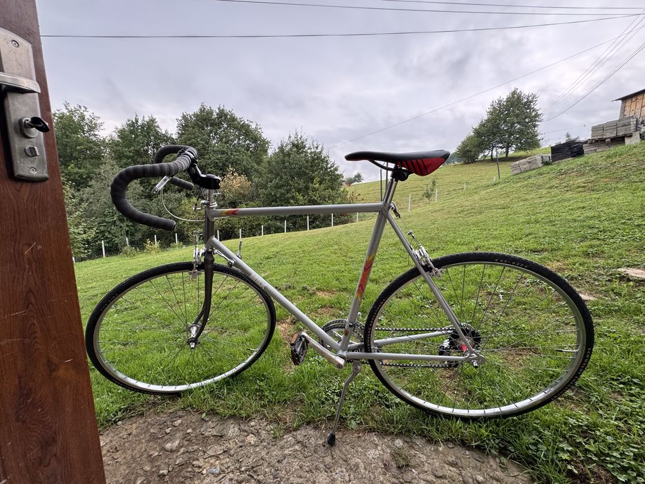 Rower szosowy cholenderski