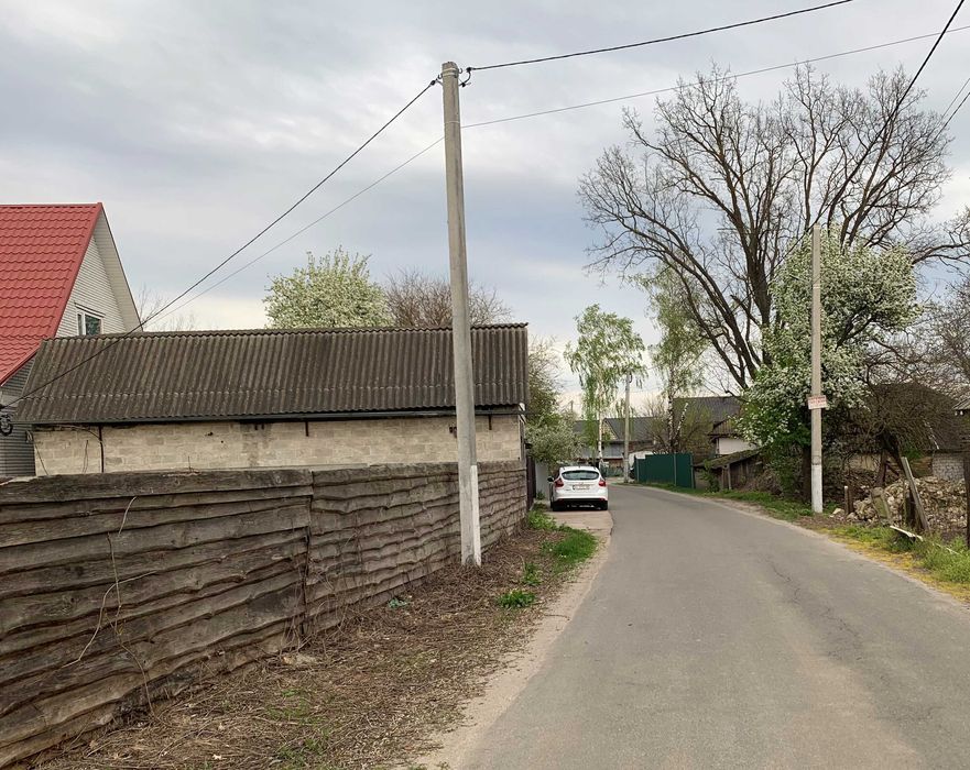 Продам 40 соток, житлова вулиця, газ, світло, асфальт, с. Красилівка