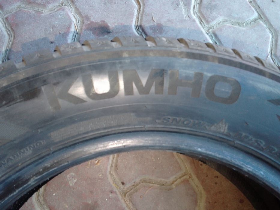 Opona zimowa 205/60r16 KUMHO 2022r 6mm