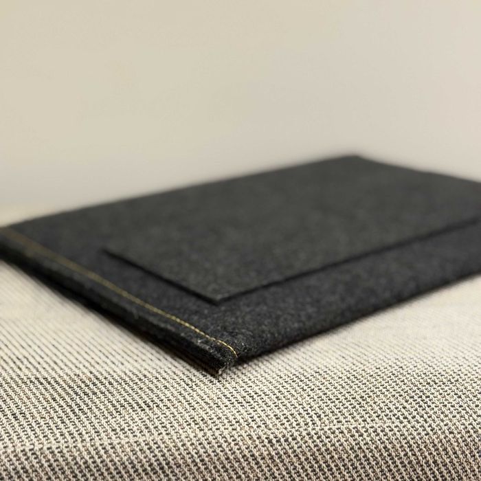 Apple MacBook Pro 15” (2018) i7 / 16 GB RAM / 256 GB SSD / Cyrylicą