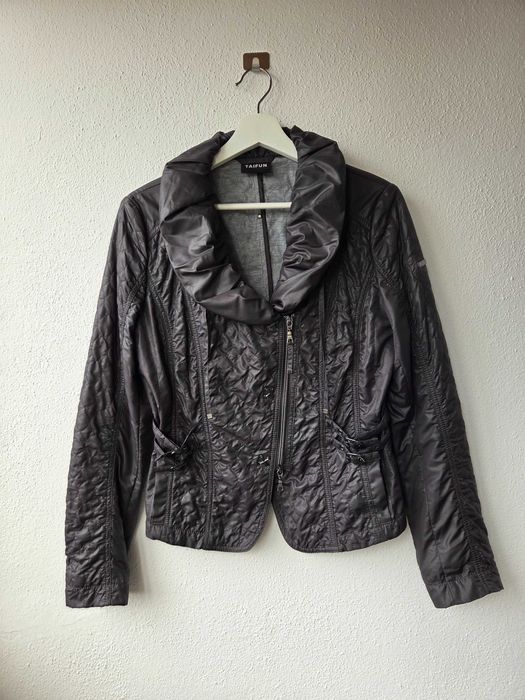 Casaco cintado da Taifun, tamanho M