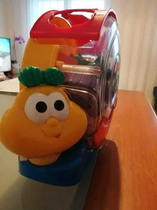 Brinquedo interativo a pilhas - Caracol*