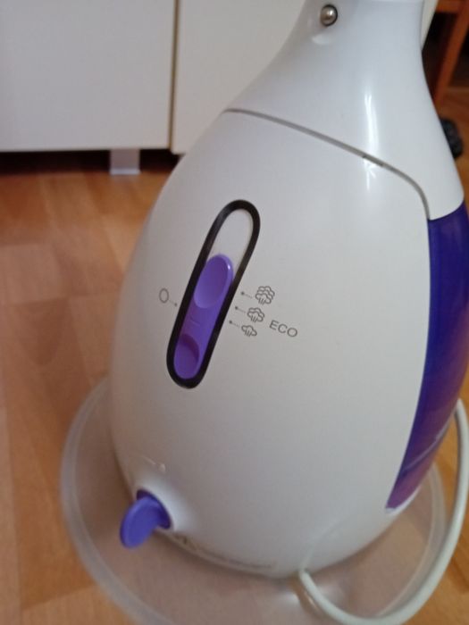 Parownica do ubrań Philips cleanTouch Stojący