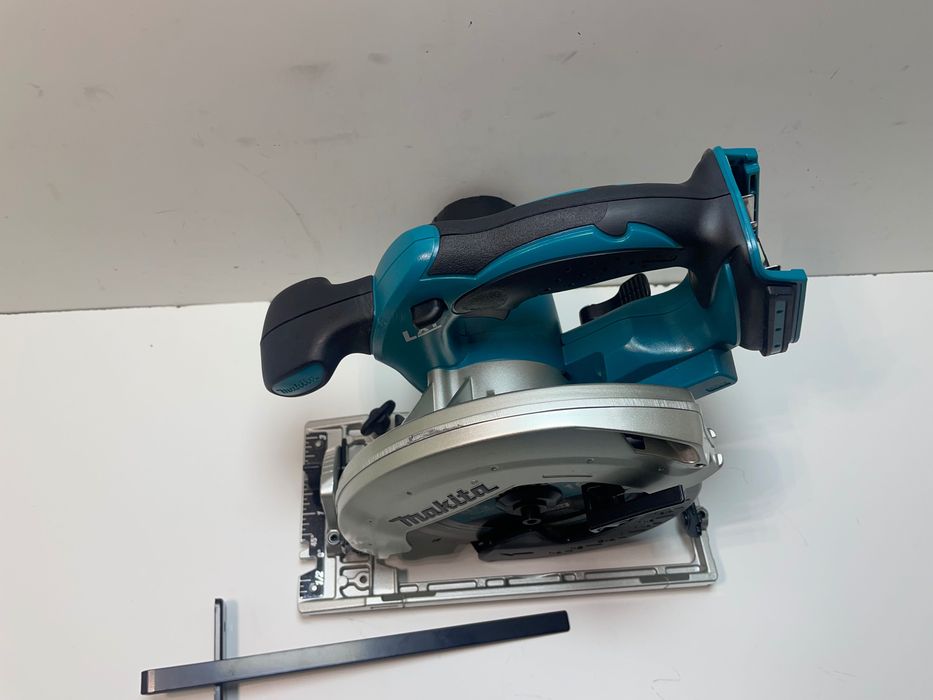 Makita XSS02(DSS611)/дискова пила по дереву Макіта 18в