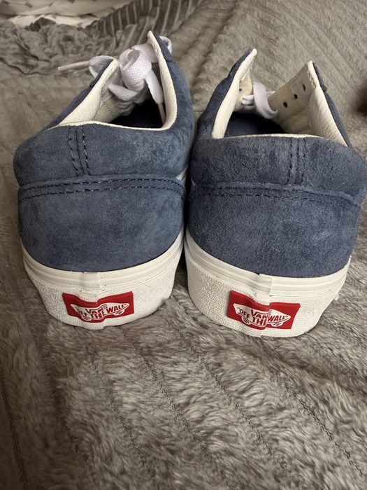 Продам оригінальні Vans (замшеві).