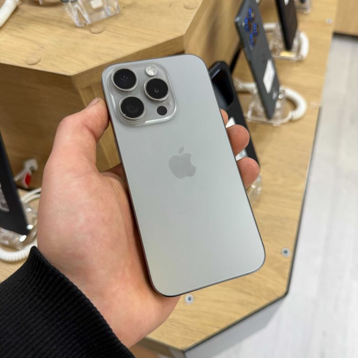 iPhone 15 Pro 256Gb • 100% АКБ • Гарантія 6 місяців • Обмін • Магазин