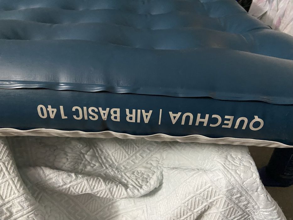 Colchao insuflavel com bomba manual