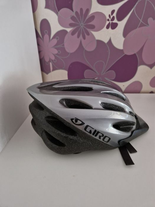 Kask rowerowy GIRO