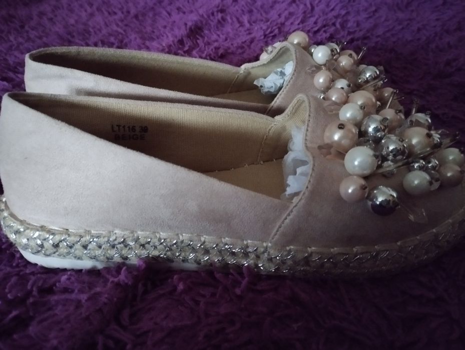 Нереально гарні 37 розмір