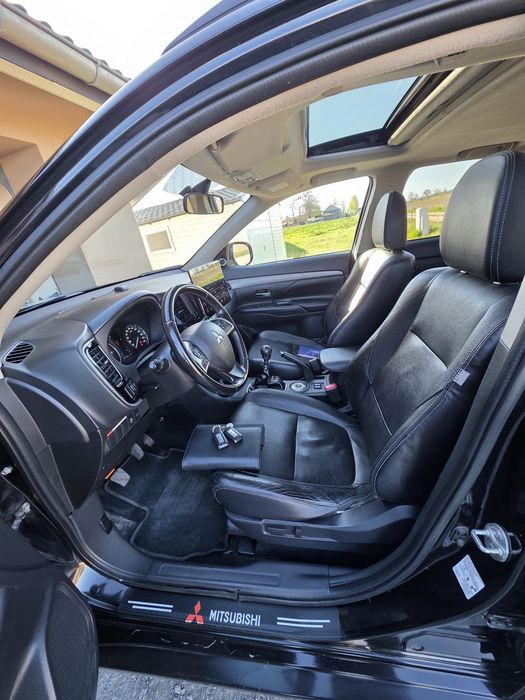 Mitsubishi Outlander 2013 4x4 7-osobowy bogata wersja wyposażenia