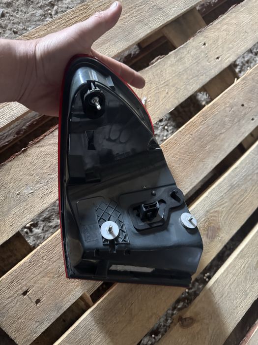 Фонарь стоп лівий задній BMW F10