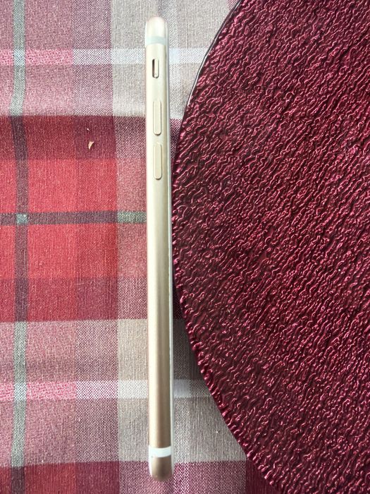 Iphone 7 w bardzo dobrym stanie