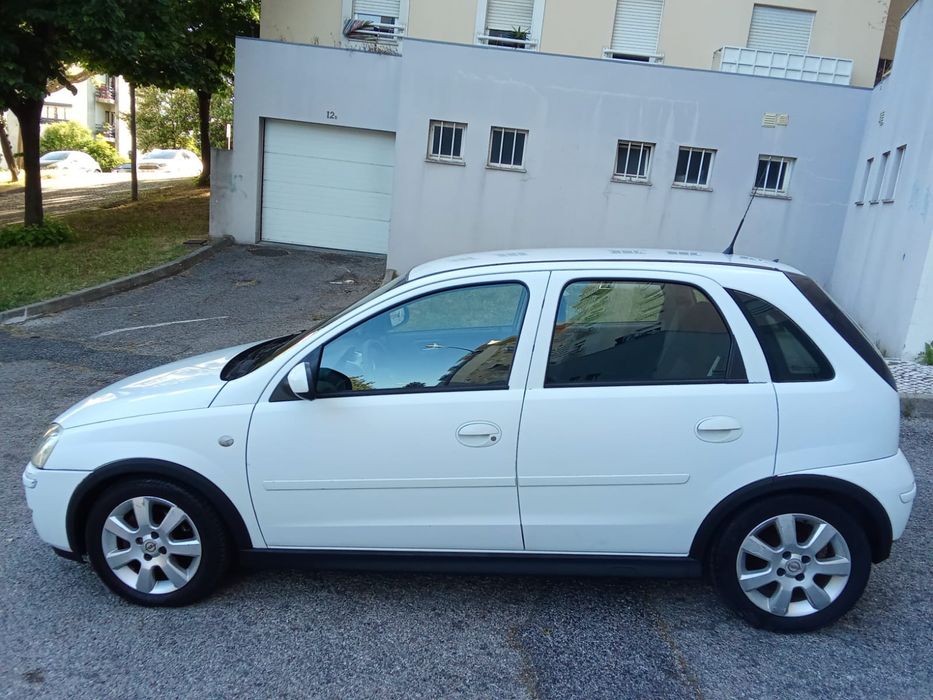 Opel corsa 1.3cdti 154.000km 2006/8
