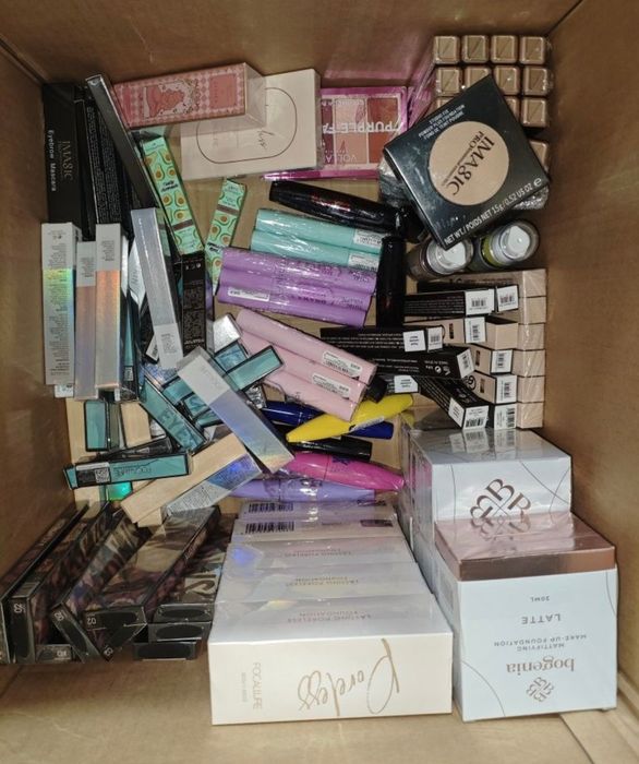 Микс косметика косметические средства тушь палетка консиллер крем и тд