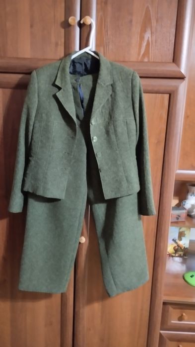 Продам класний костюм
