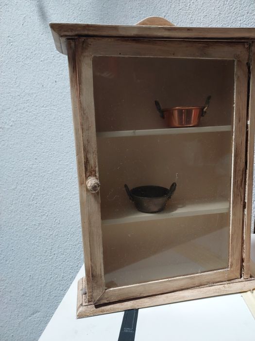 Moveis madeira para colecções