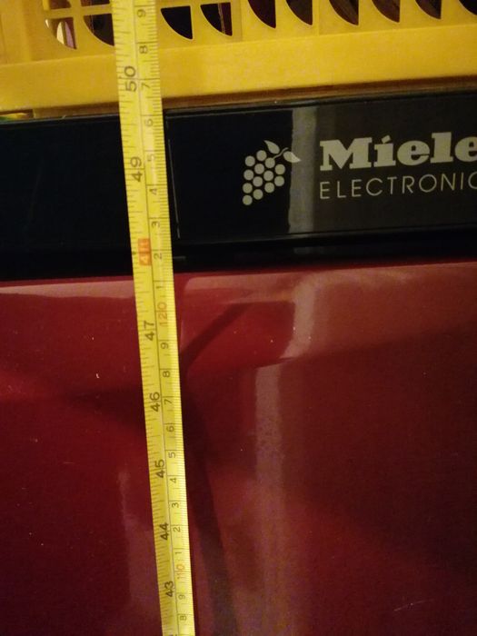 Arca de vinhos Miele