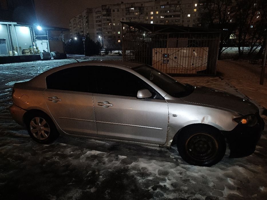 Мазда 3 2004 г  продаж