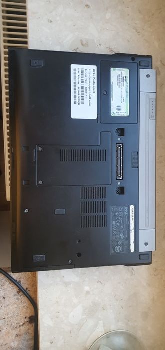 Dell latitude E4310 ładny stan + torba
