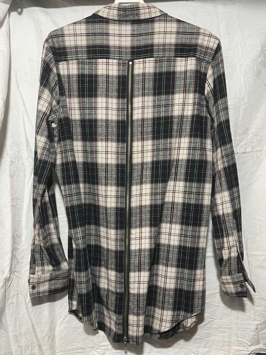 Camisa aos quadrados