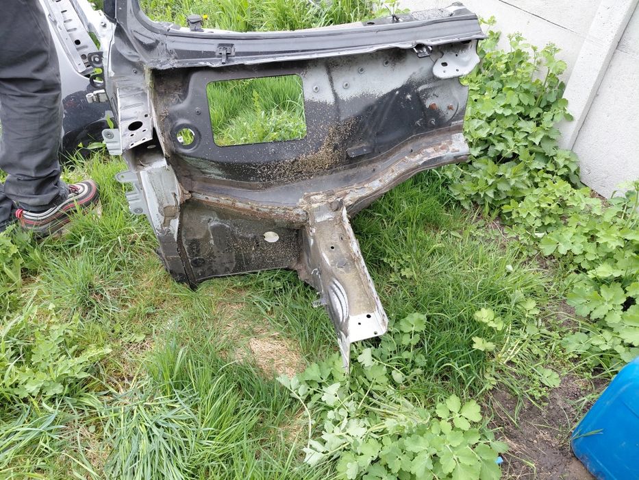 Ćwiartka, próg Audi A6 C8 prawa strona