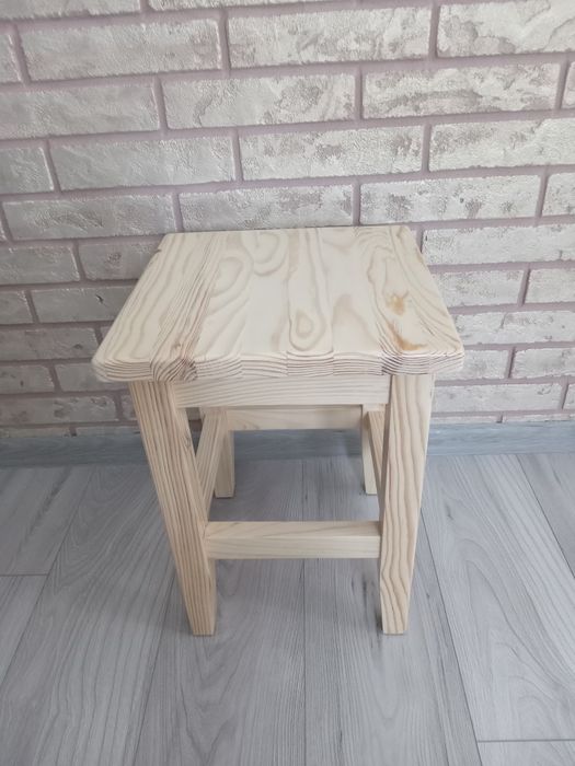 Табуретка кухонна