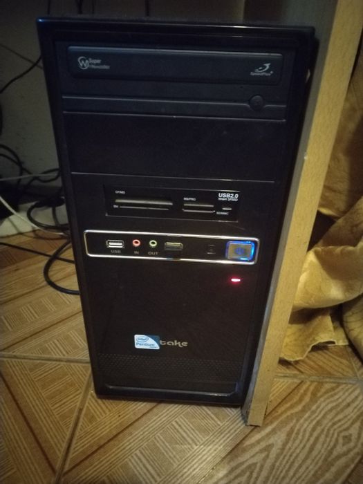 Torre de " PC de secretária"