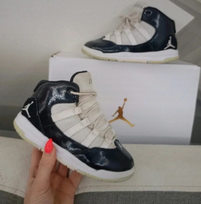 Buty sportowe Nike Air Jordan Max Aura rozmiar 28