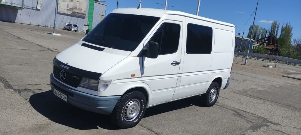 Mercedes Sprinter 2.3 Дизель Груз-Пасс