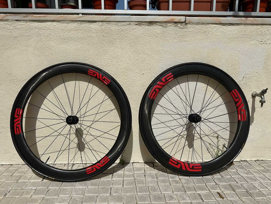Rodas de Carbobo ENVE em bom estado - 25mm Gatorskin