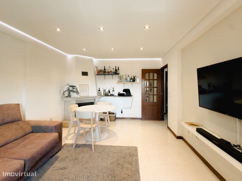 Apartamento T2 em São Marcos com Garagem